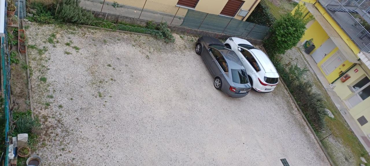 Casa Bivi 2 Lägenhet Lignano Sabbiadoro Exteriör bild